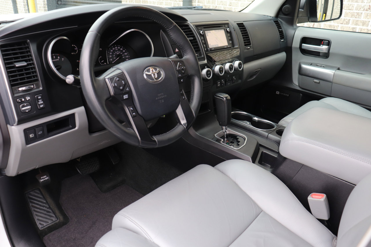 Used 2018 Toyota Sequoia Limited image 47