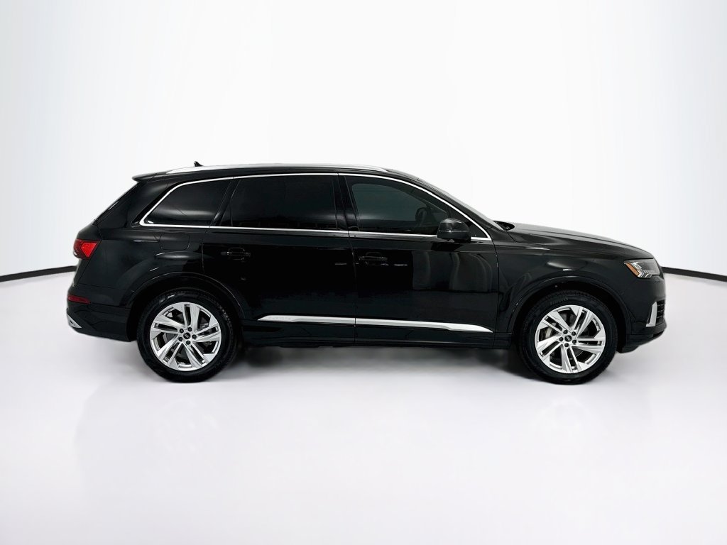 Used 2023 Audi Q7 3.0T Premium Plus w/ Premium Plus Package AWD/4WD image 4