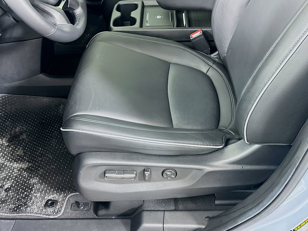 Certified 2025 Honda Odyssey Touring image 19