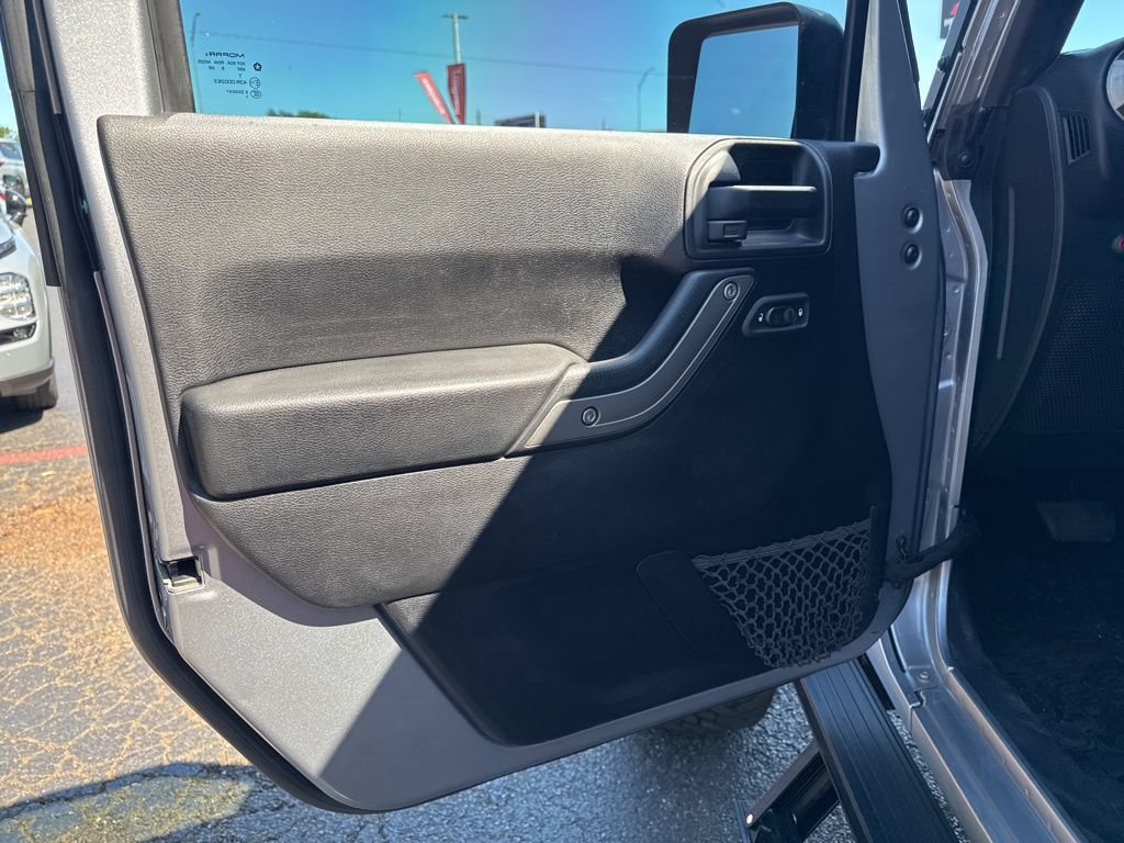 Used 2016 Jeep Wrangler Unlimited Sport w/ Quick Order Package 24S AWD/4WD image 12