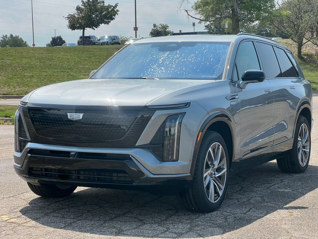 New 2027 Cadillac Vistiq Sport w/ LPO, Floor Liner Package AWD/4WD image 40