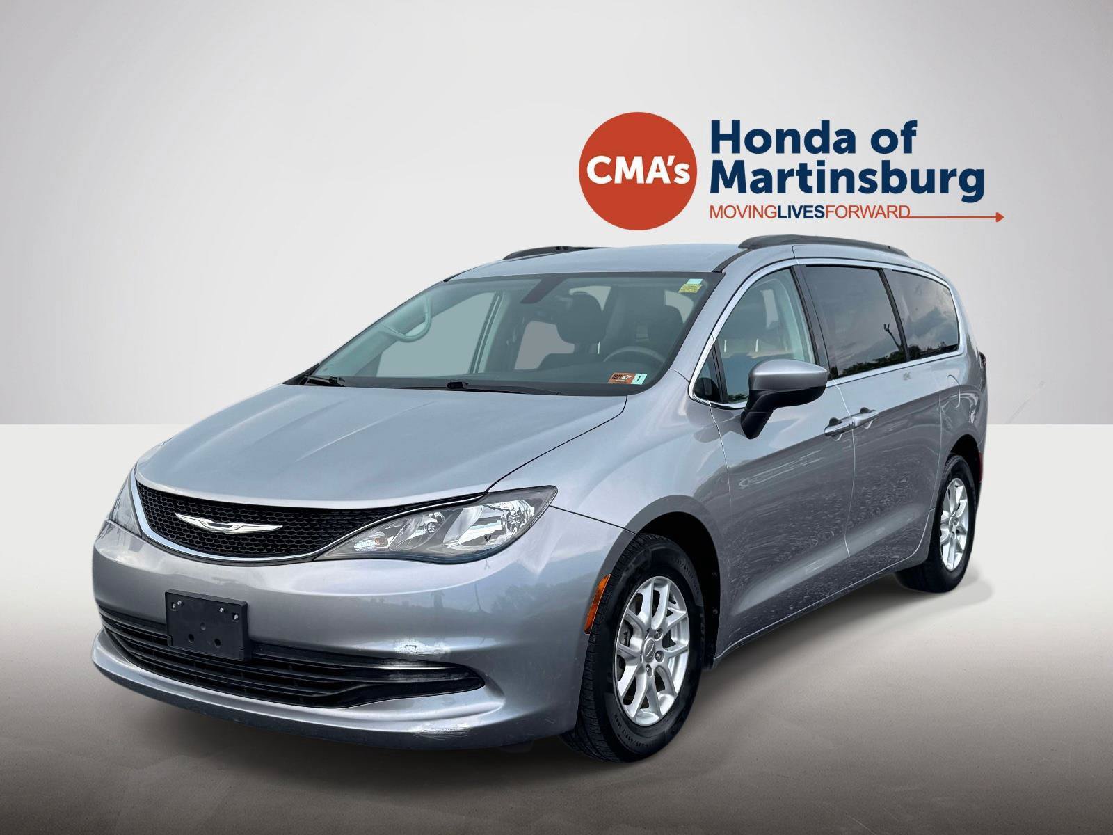 Used 2017 Chrysler Pacifica LX FWD image 1