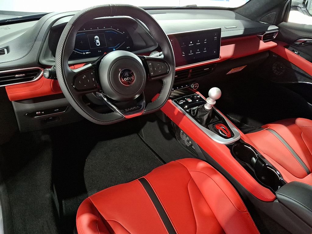 Used 2025 Lotus Emira image 10