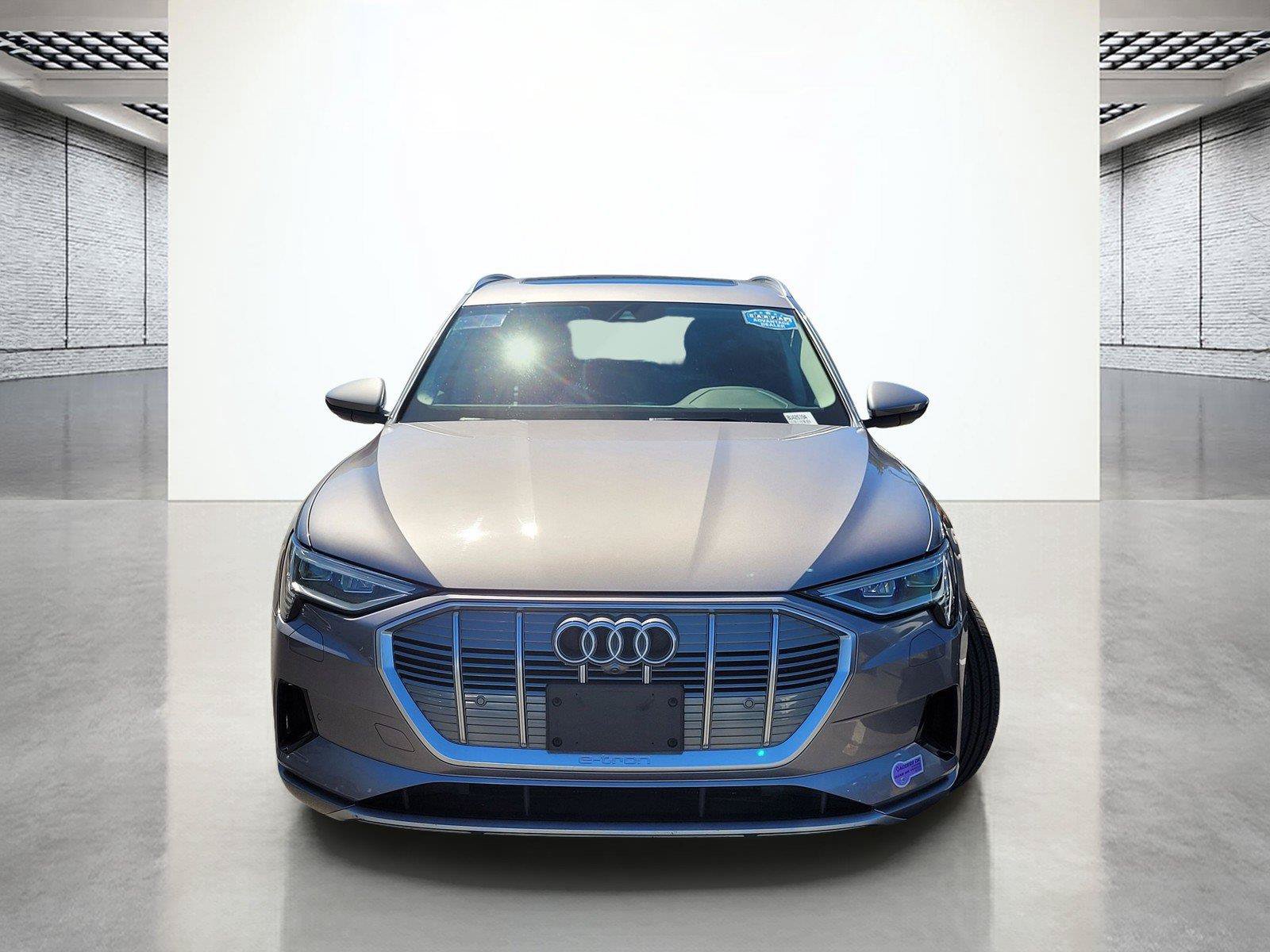 Used 2019 Audi e-tron Premium Plus w/ Towing Package AWD/4WD image 4
