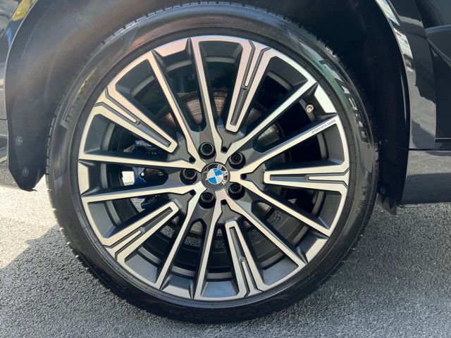 Used 2025 BMW X2 M35i AWD/4WD image 16