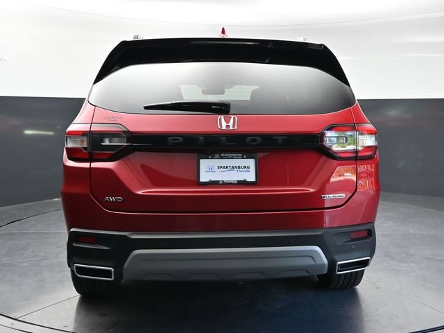 Used 2023 Honda Pilot Touring image 6
