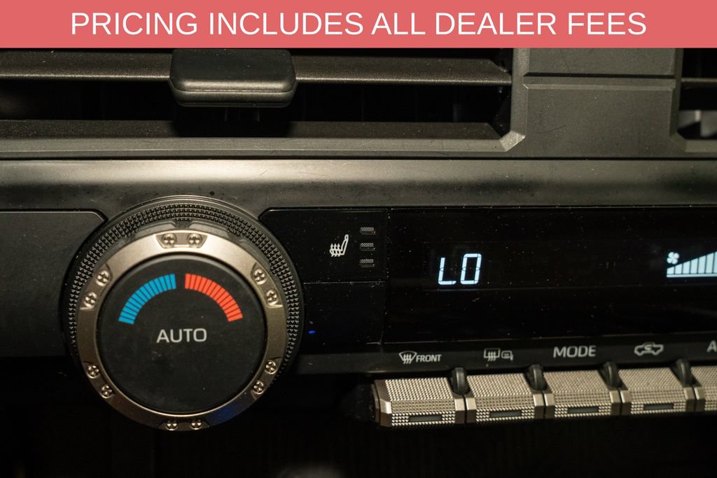 Certified 2025 Toyota Tacoma TRD Off-Road AWD/4WD image 15