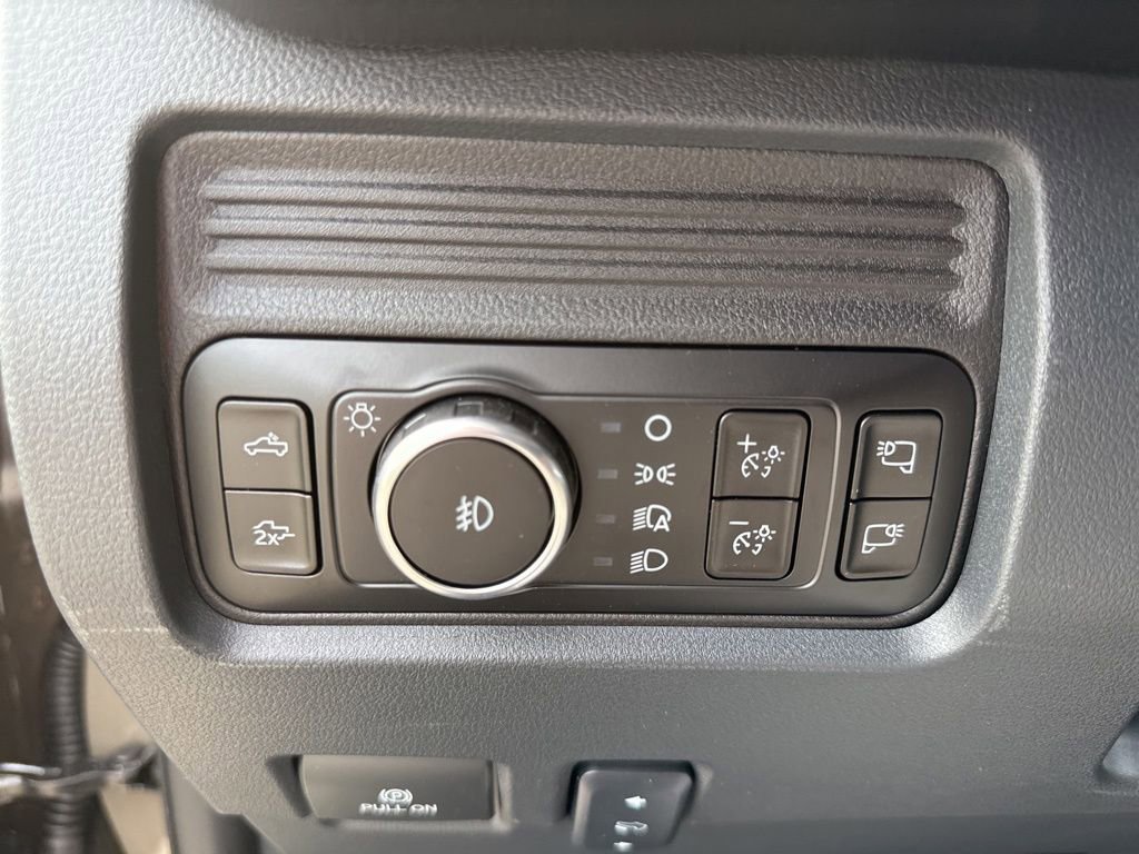 New 2026 Ford F250 Lariat w/ Chrome Package image 11