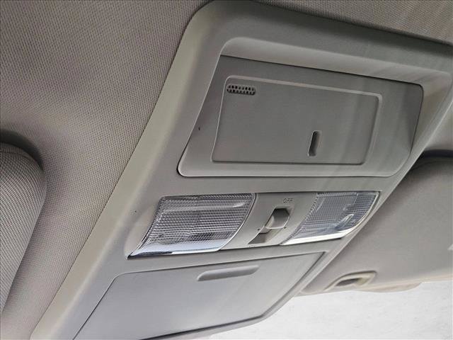 Used 2017 Nissan Titan PRO-4X AWD/4WD image 18