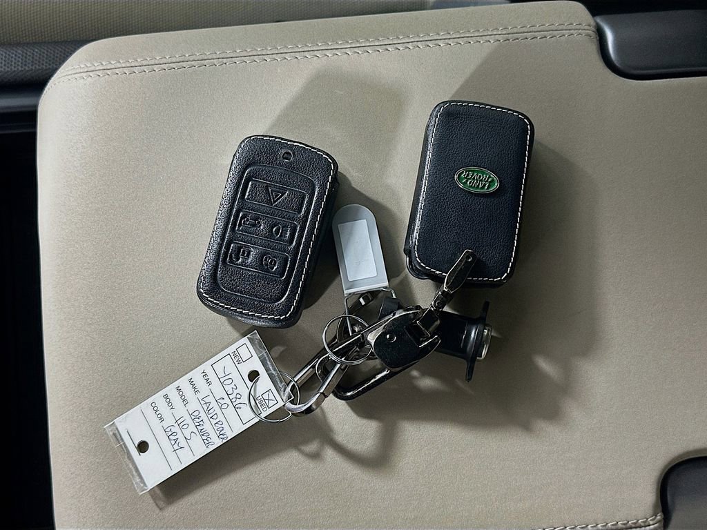 Used 2020 Land Rover Defender 110 S image 36