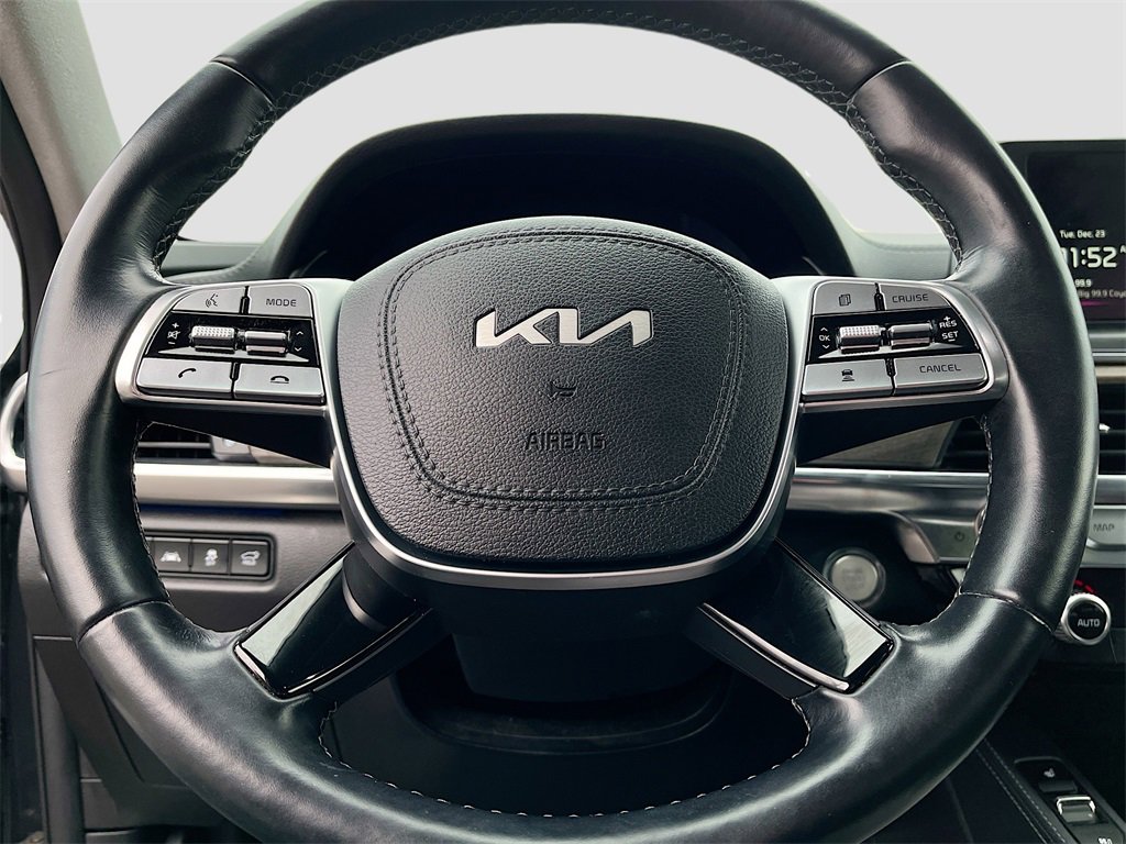 Used 2022 Kia Telluride SX w/ SX Prestige Package image 11