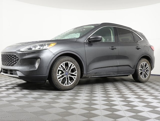 Used 2020 Ford Escape SEL video 1