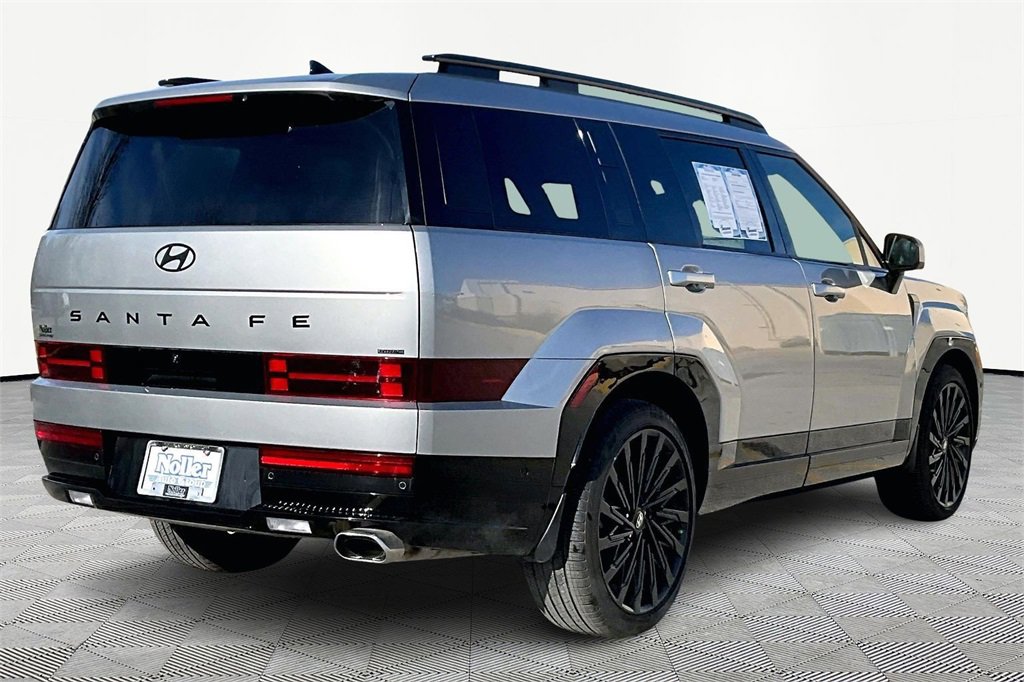 Used 2025 Hyundai Santa Fe Calligraphy image 2