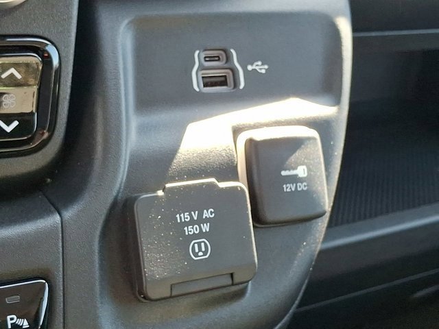 Used 2025 RAM ProMaster 1500 w/ Quick Order Package 22H SLT+ image 30