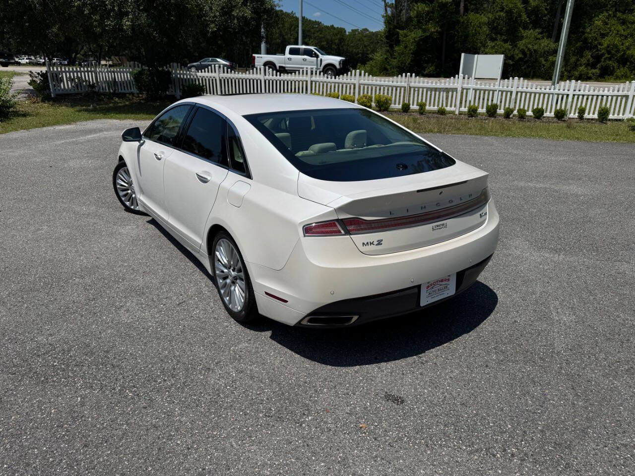 Used 2016 Lincoln MKZ AWD w/ Equipment Group 300A Reserve image 4