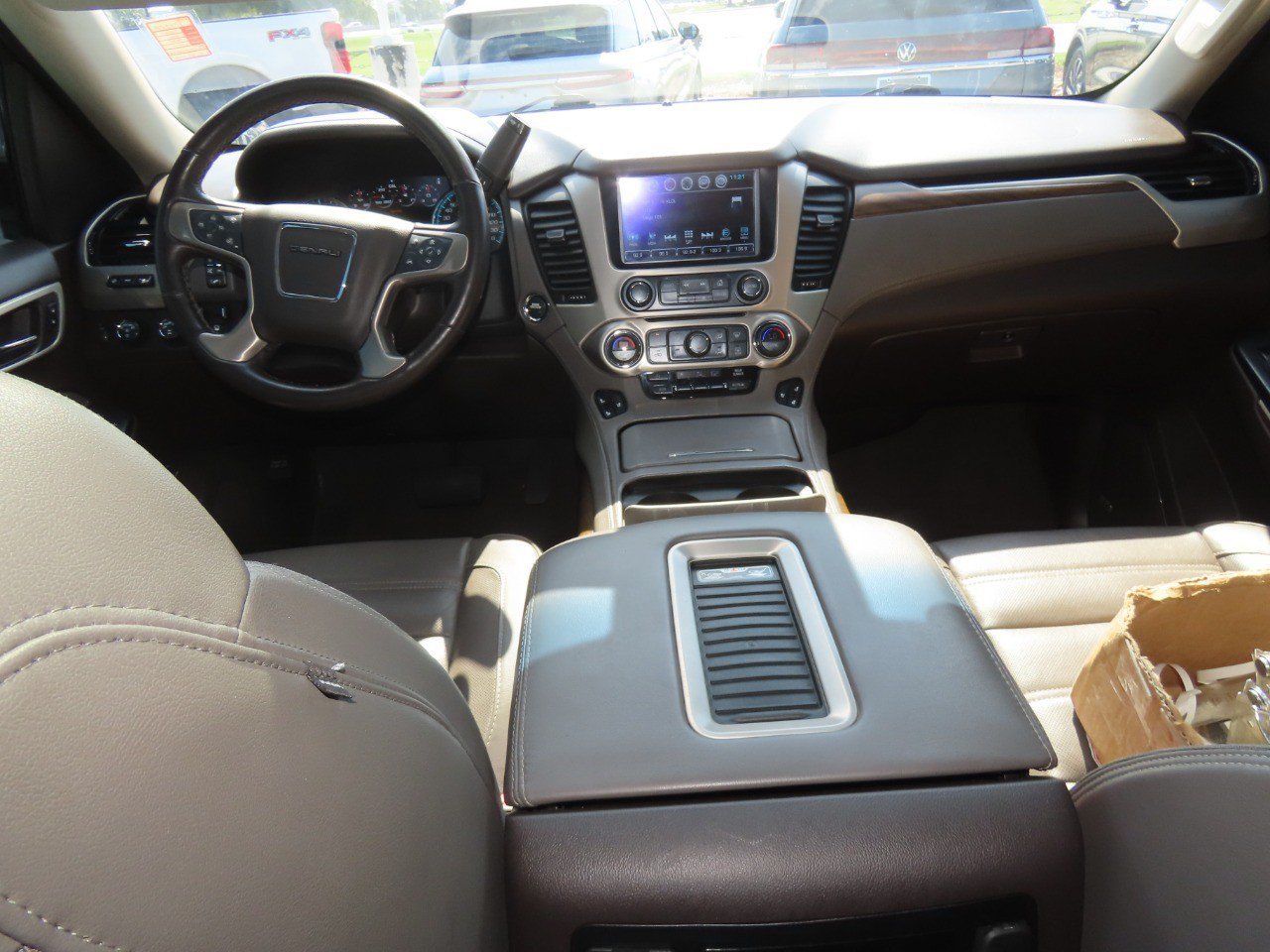 Used 2019 GMC Yukon Denali w/ Denali Ultimate Package AWD/4WD image 24