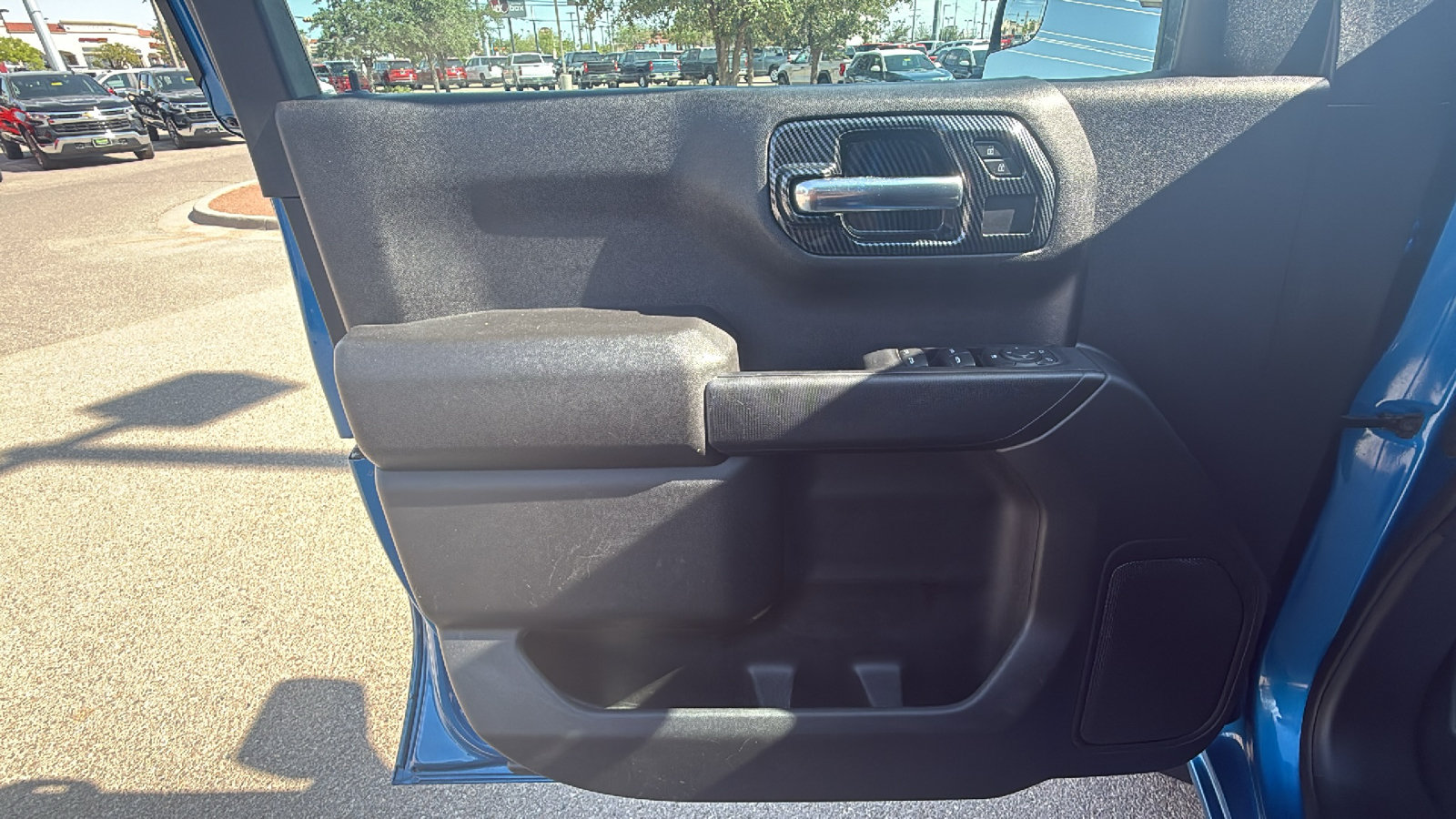 Used 2024 Chevrolet Silverado 1500 Custom RWD image 10