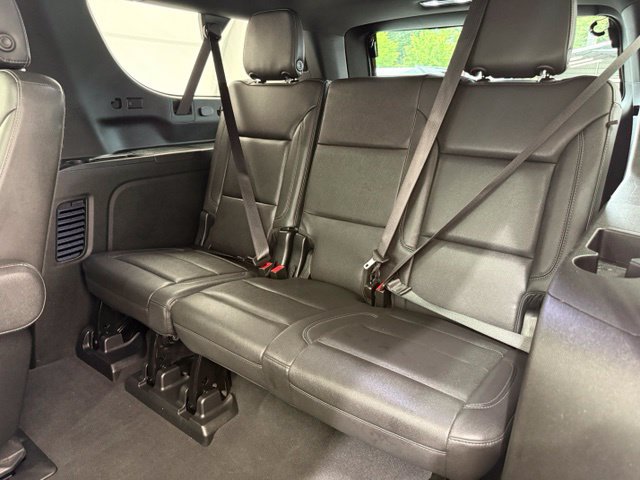 Used 2023 Chevrolet Suburban Z71 w/ Z71 Off-Road Package AWD/4WD image 24