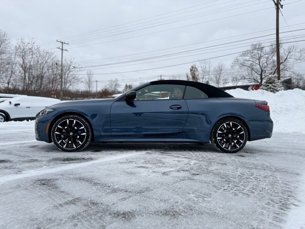 Certified 2025 BMW 440i xDrive Convertible w/ Premium Package image 4