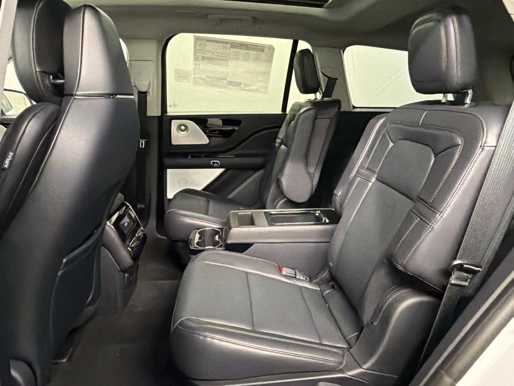 New 2027 Lincoln Aviator Reserve AWD/4WD image 35