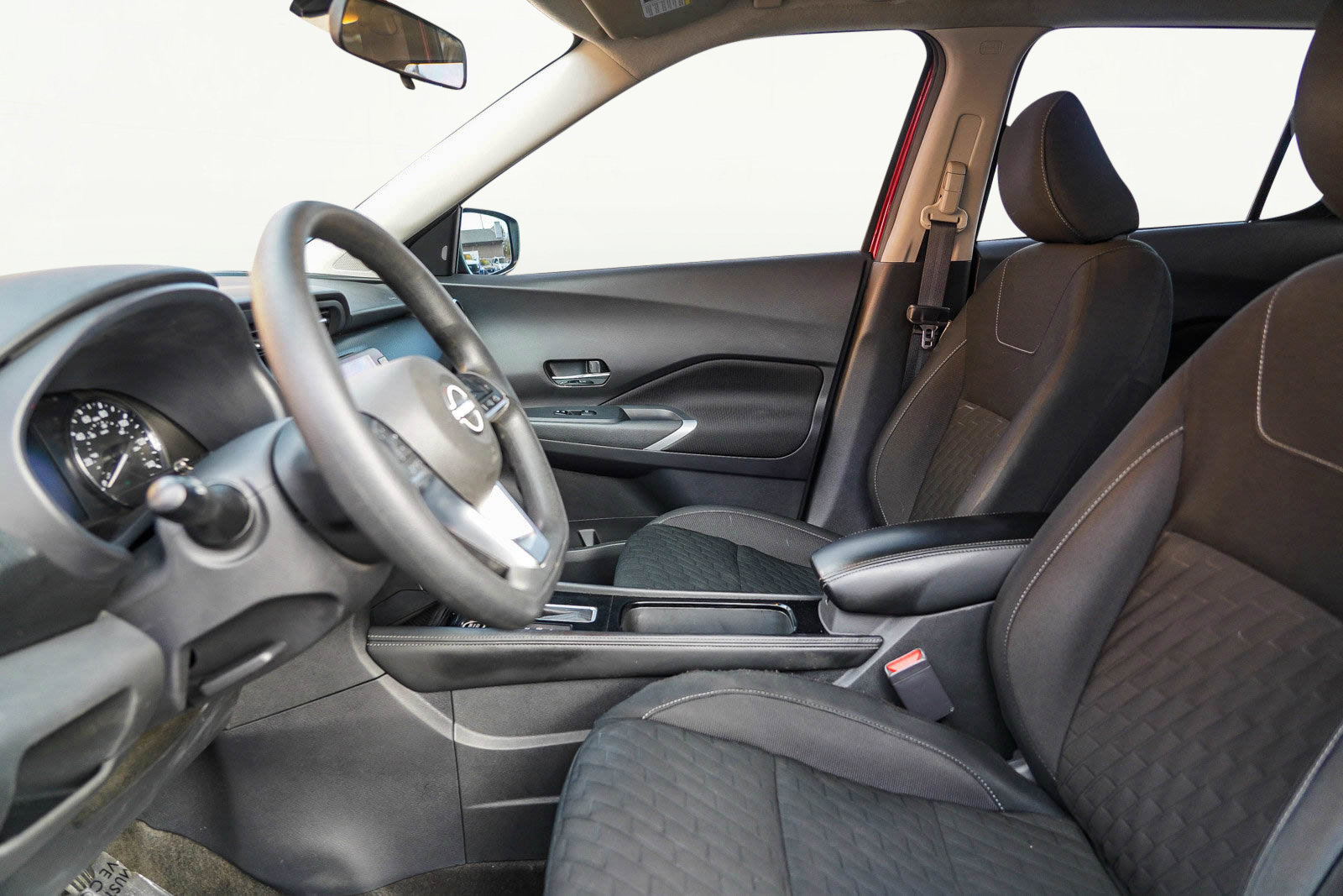 Used 2023 Nissan Kicks SV image 22