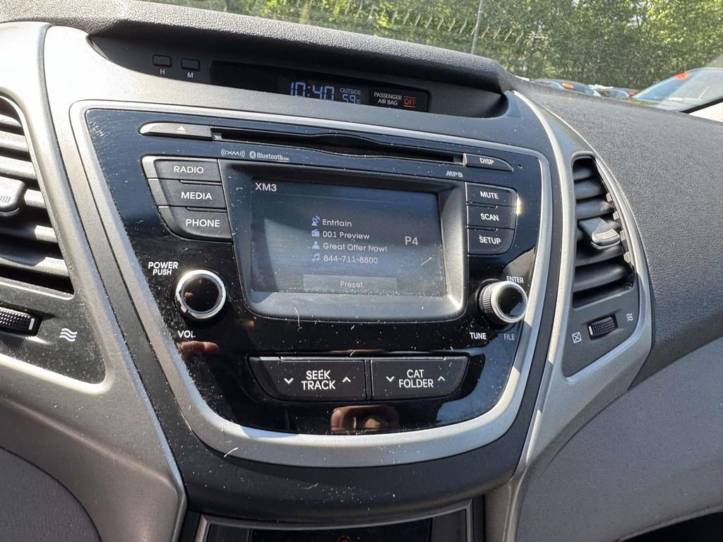 Used 2015 Hyundai Elantra SE w/ Option Group 02 FWD image 22