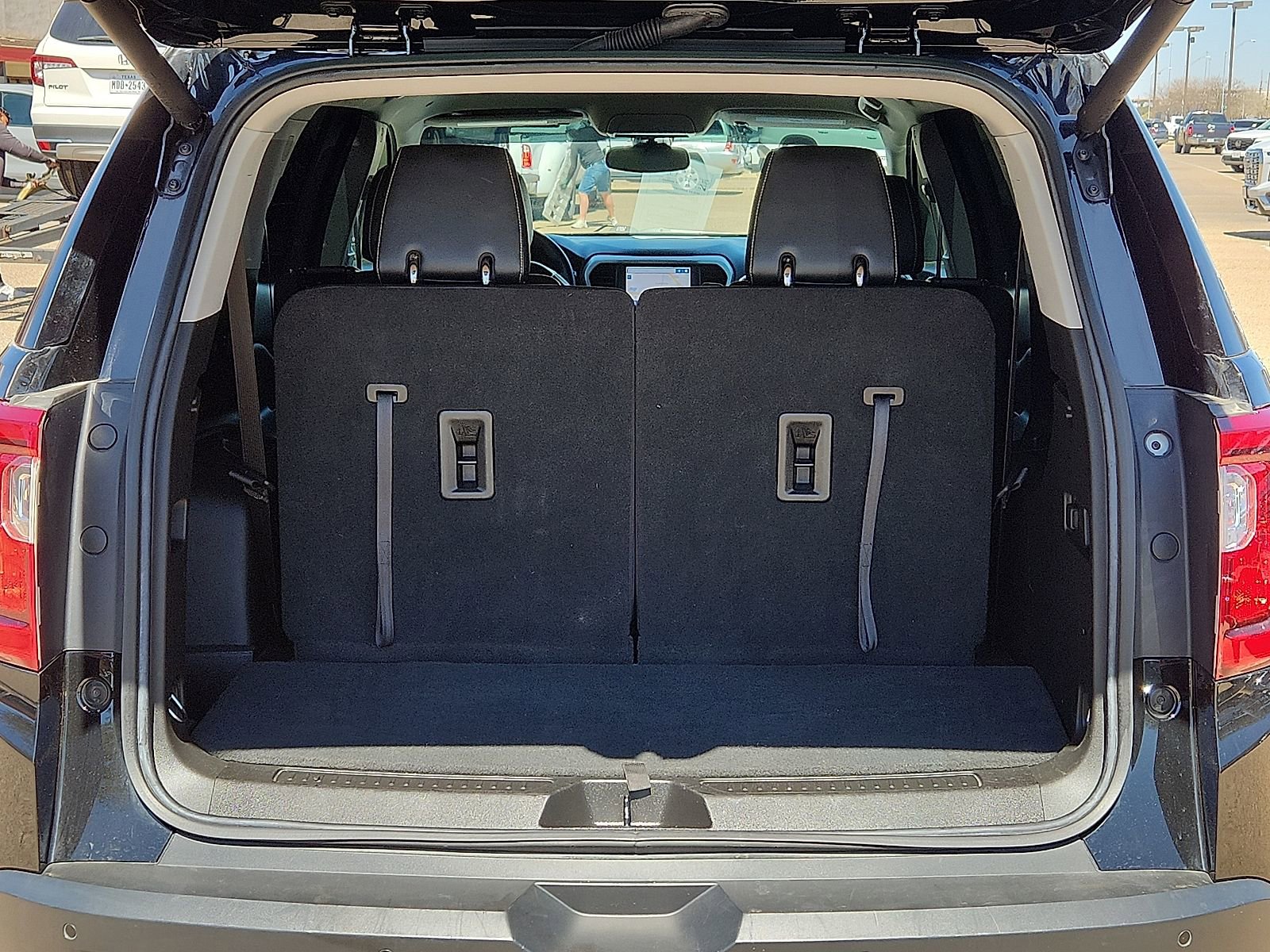 Used 2023 GMC Acadia SLT image 10