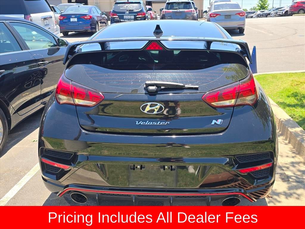 Used 2022 Hyundai Veloster N FWD image 3