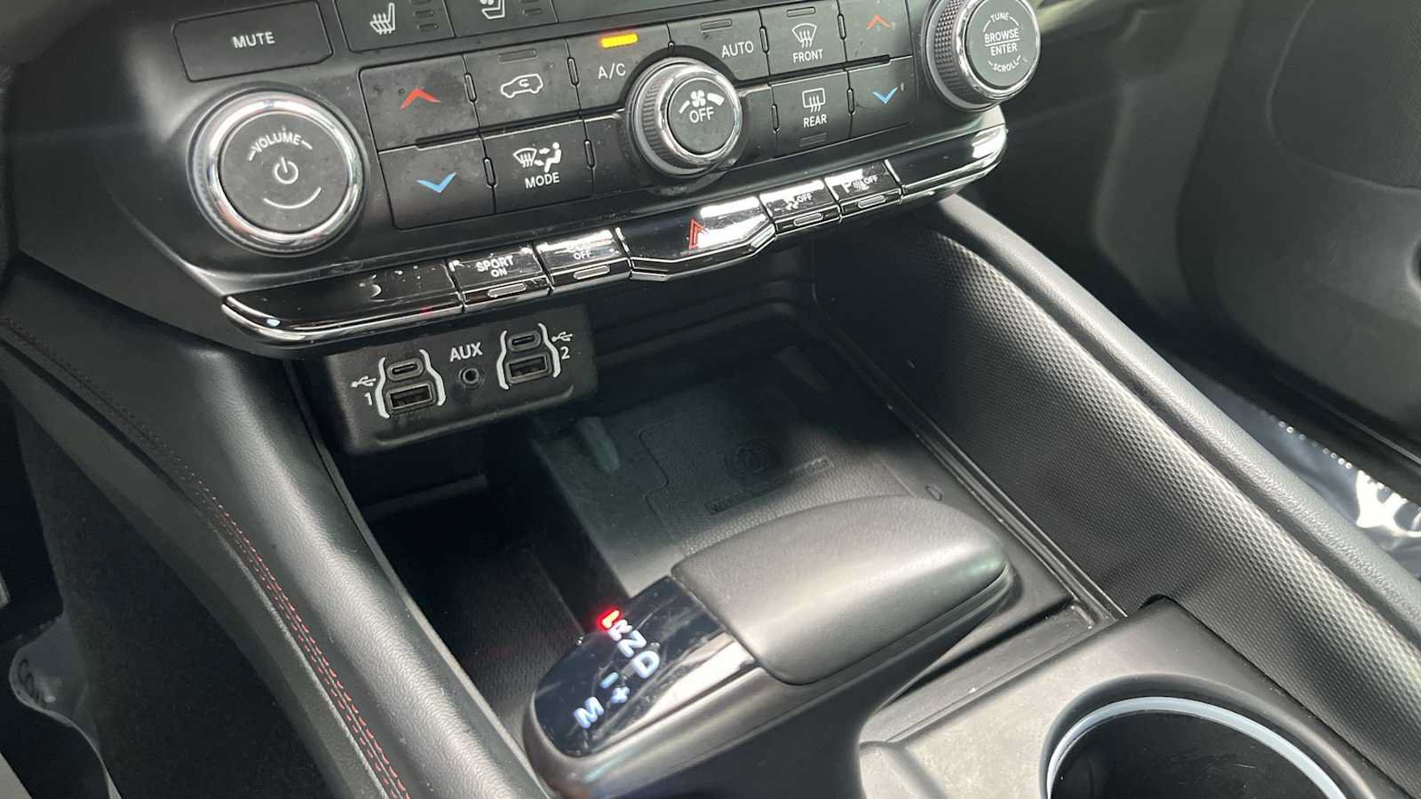 Used 2024 Dodge Durango R/T AWD/4WD image 47