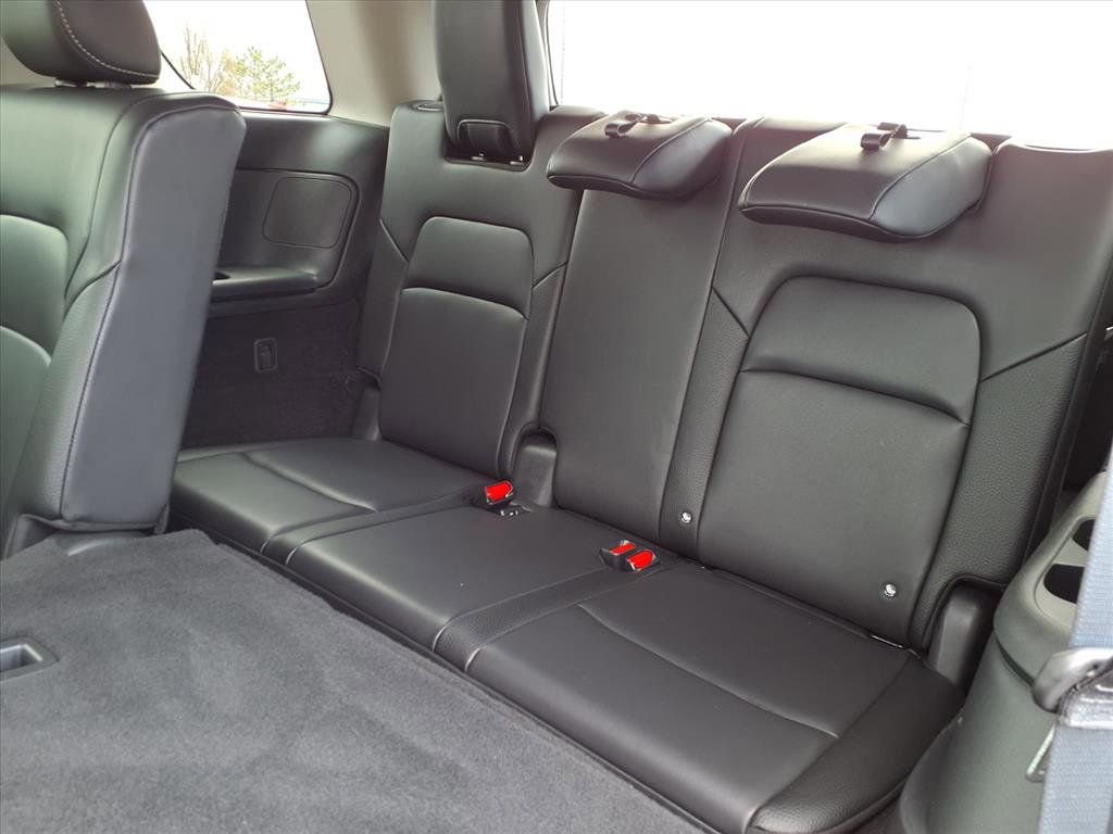 Used 2025 Nissan Pathfinder SL image 23