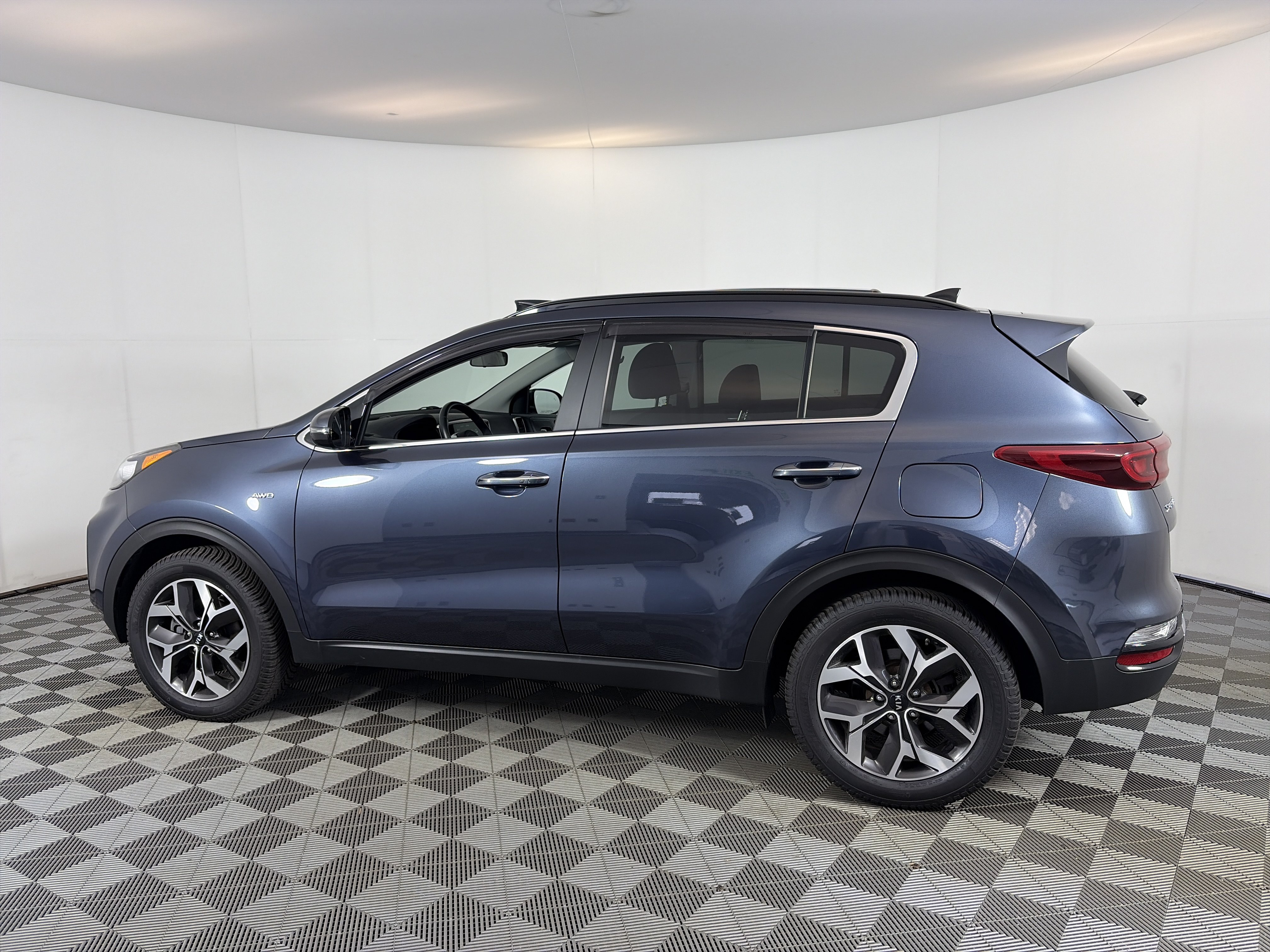 Used 2022 Kia Sportage EX AWD/4WD image 8