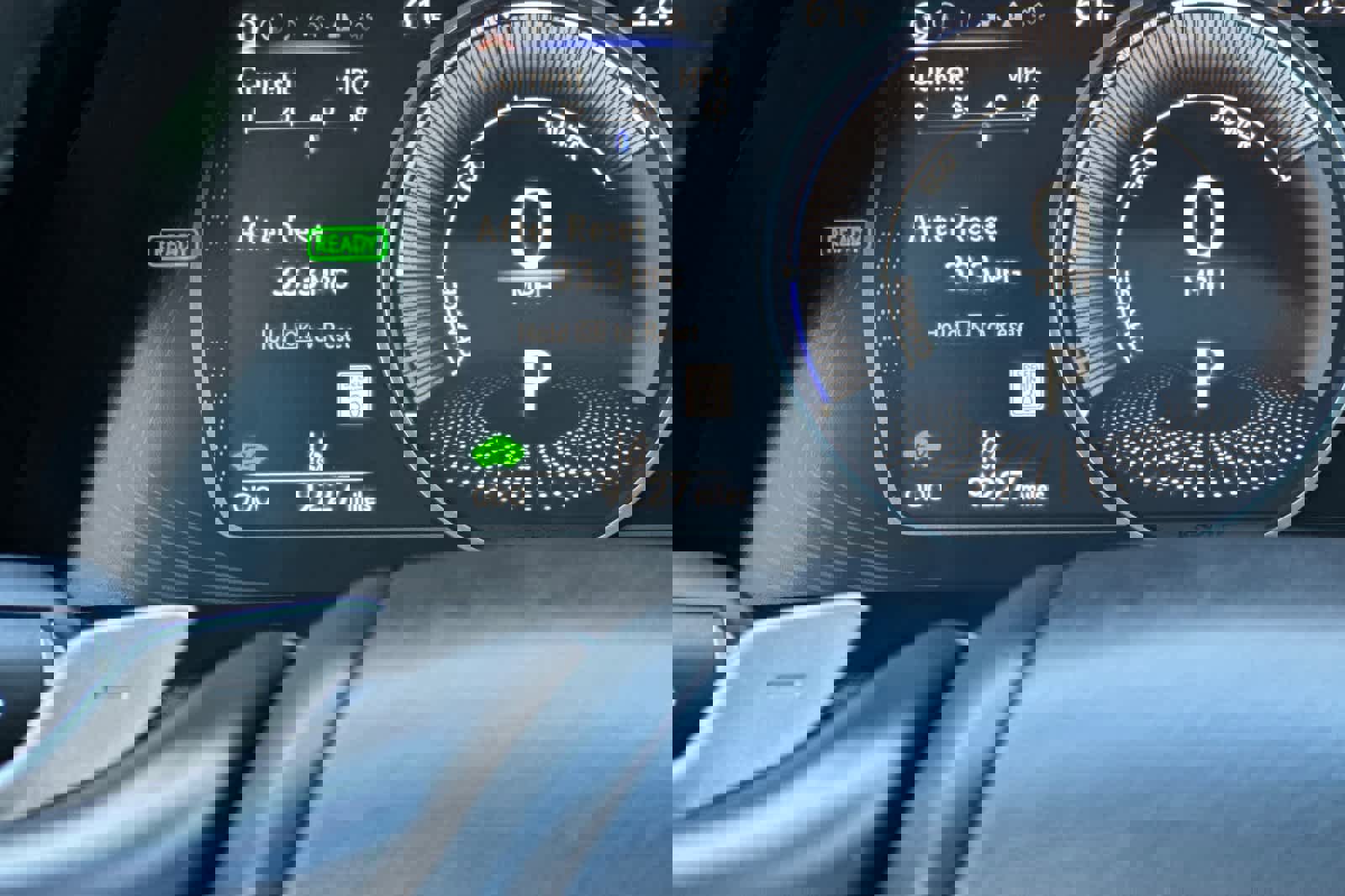 Used 2023 Lexus ES 300h w/ Premium Package image 28