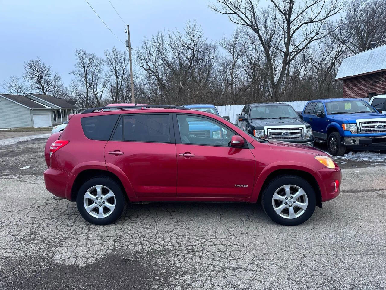 Used 2011 Toyota RAV4 Limited w/ Limited Extra Value Pkg image 4