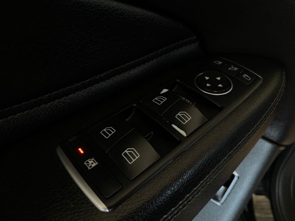 Used 2018 Mercedes-Benz GLE 350 w/ Premium 1 Package image 23