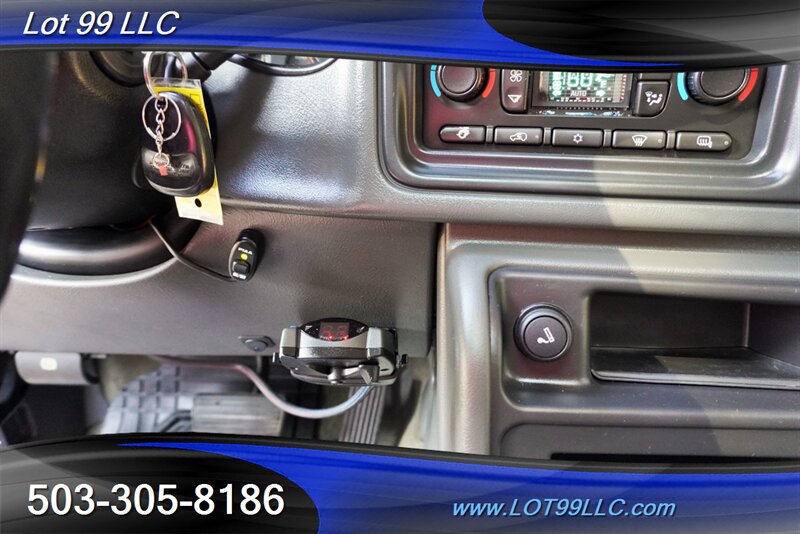 Used 2005 Chevrolet Silverado 2500 LT w/ Heavy-Duty Power Package AWD/4WD image 27