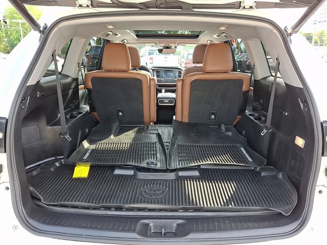 Used 2019 Toyota Highlander Limited Platinum AWD/4WD image 30
