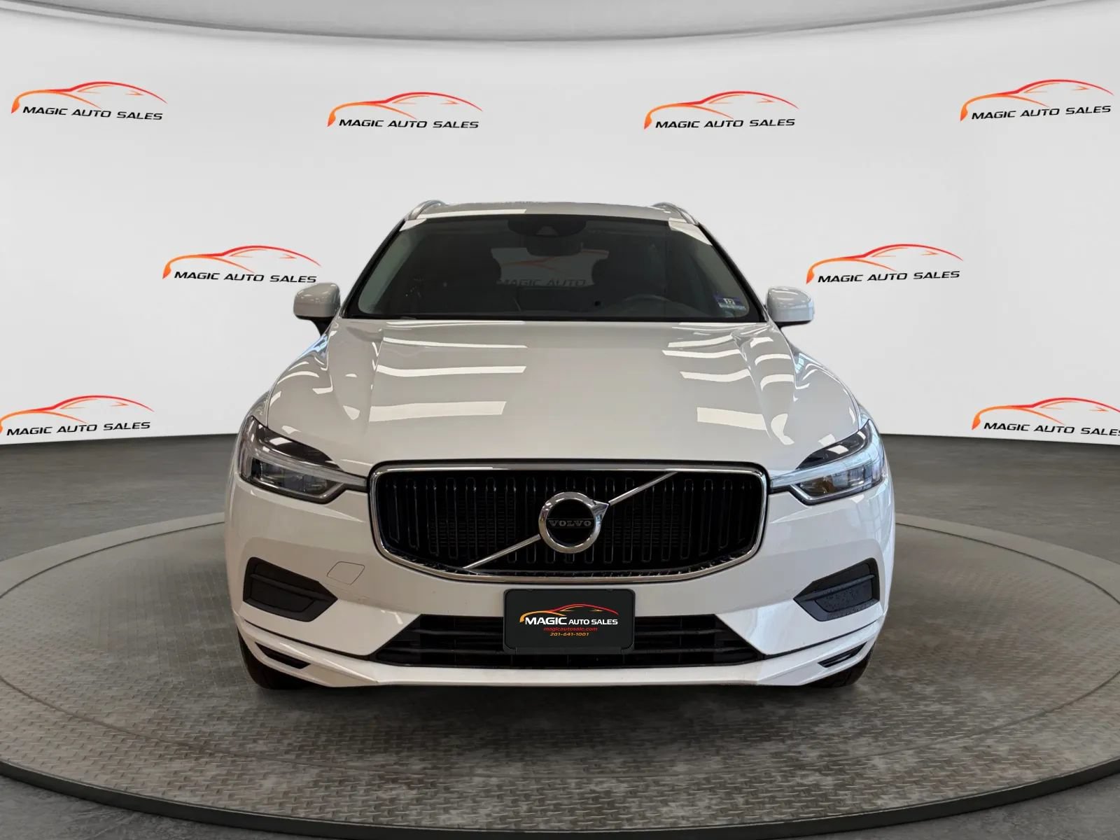 Used 2020 Volvo XC60 T5 Momentum AWD/4WD image 3