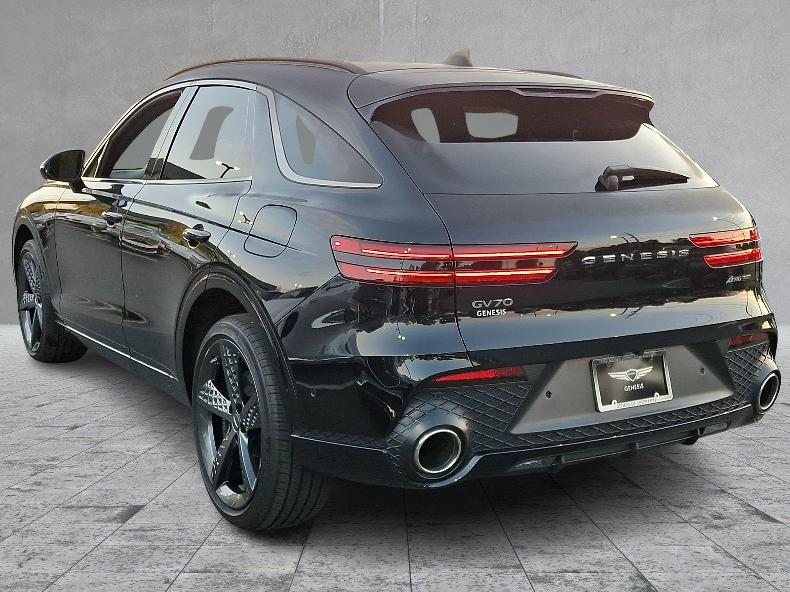 Used 2024 Genesis GV70 3.5T Sport w/ Sport Prestige Package AWD/4WD image 4