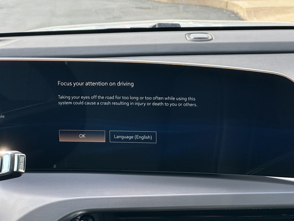 New 2026 Cadillac Vistiq Luxury AWD/4WD image 12
