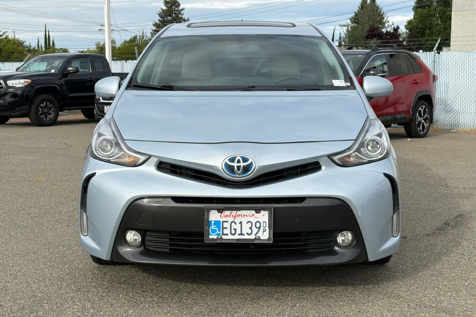 Used 2016 Toyota Prius V Five FWD image 6