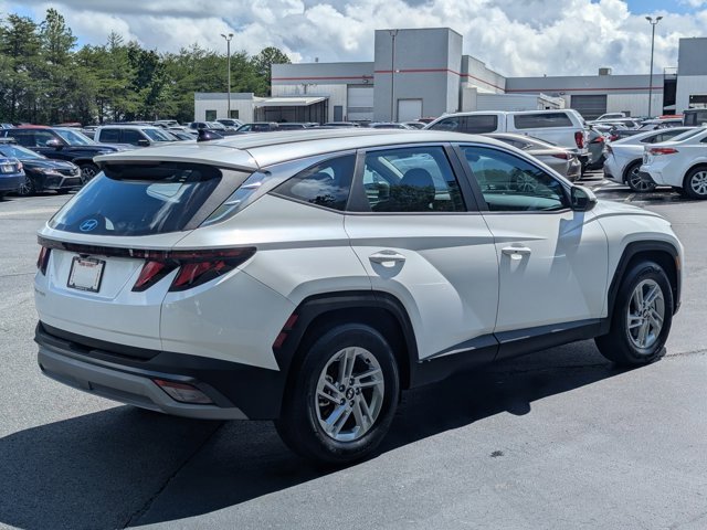 Used 2025 Hyundai Tucson SE image 7