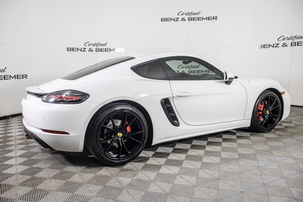 Used 2018 Porsche 718 Cayman S RWD image 4
