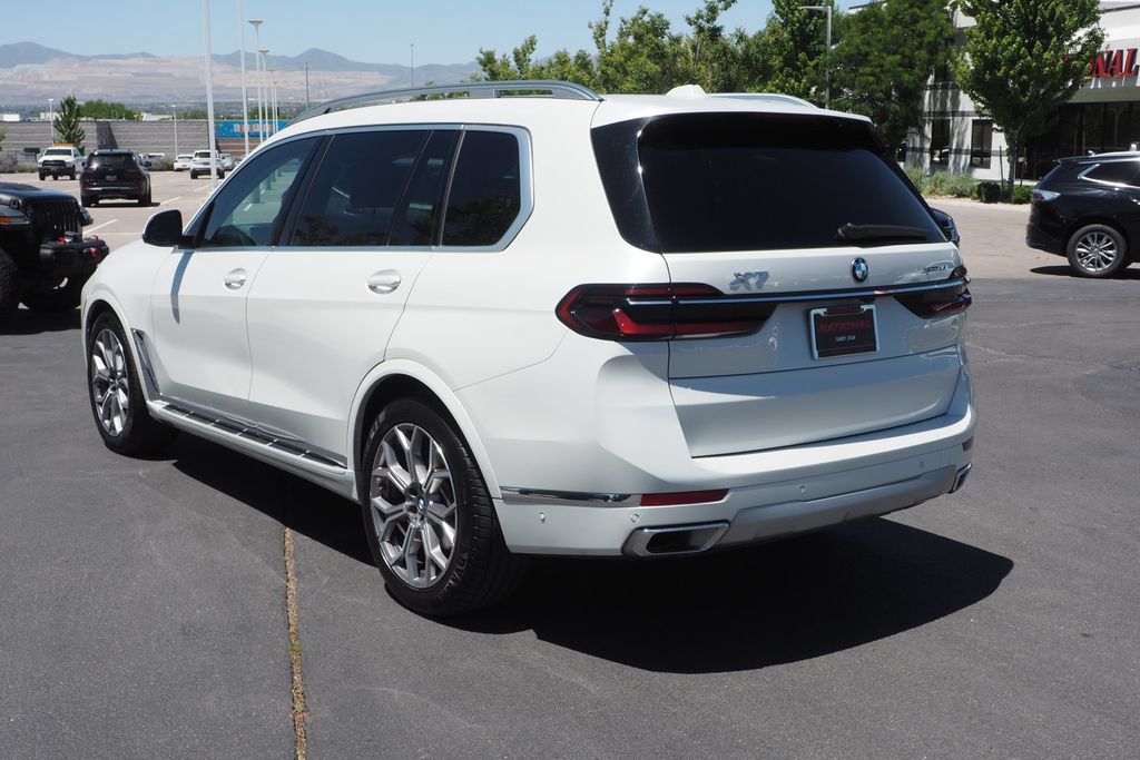 Used 2026 BMW X7 xDrive40i AWD/4WD image 5