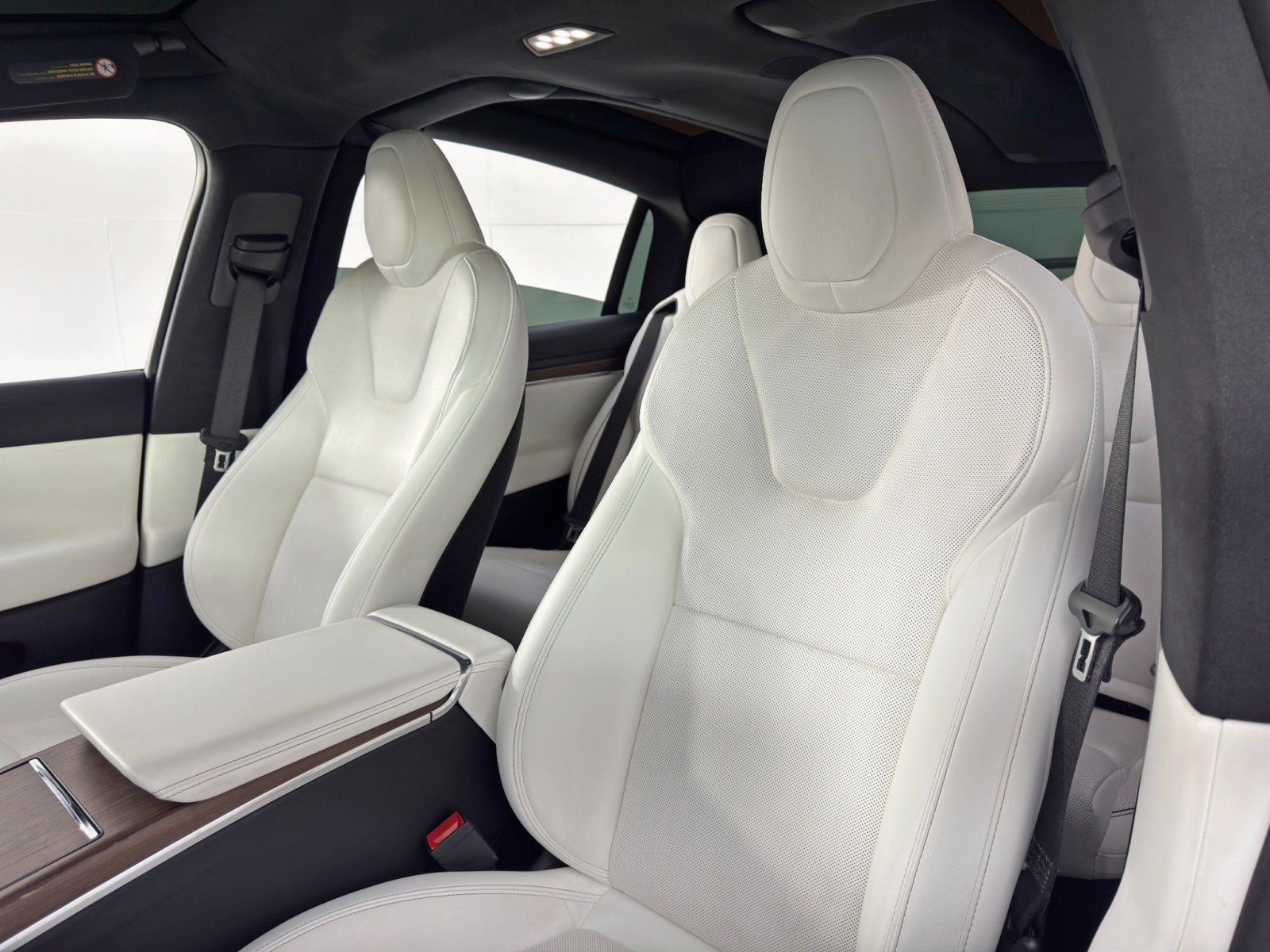 Used 2022 Tesla Model X image 44