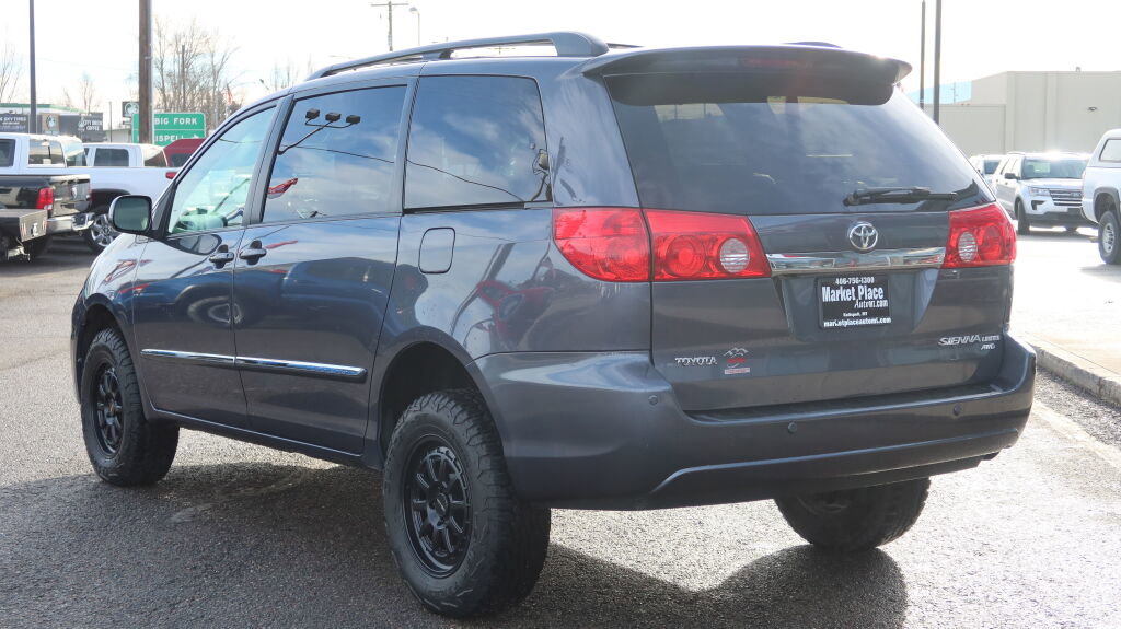 Used 2008 Toyota Sienna XLE Limited image 6
