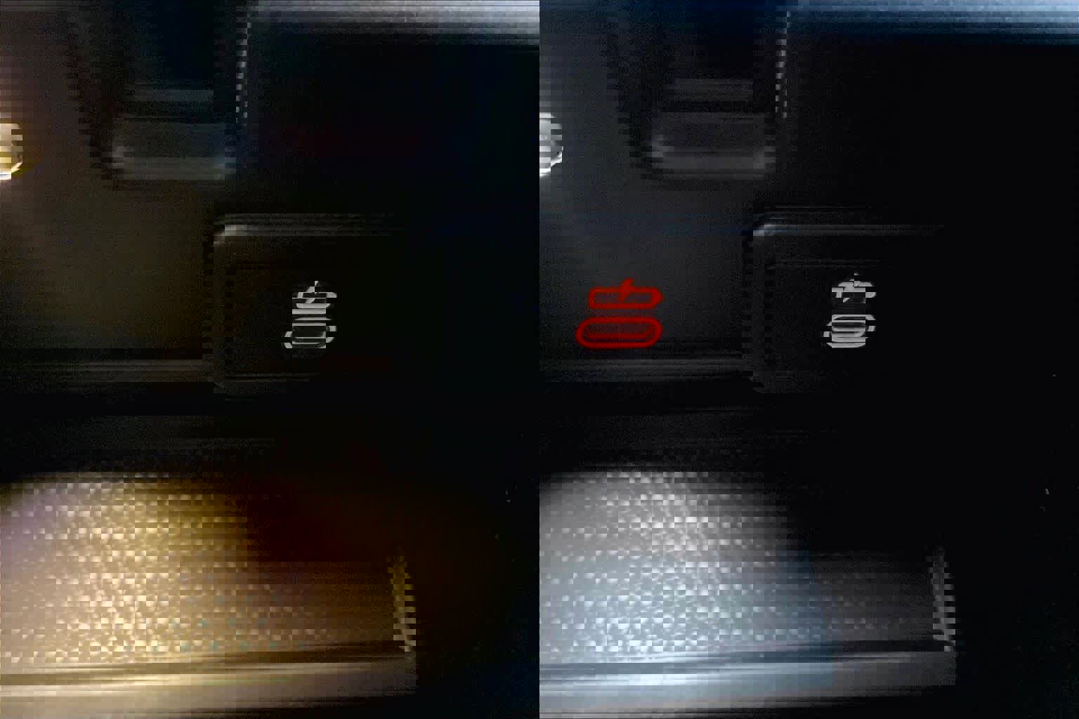 Used 2023 BMW M4 Coupe w/ M Driver's Package image 35