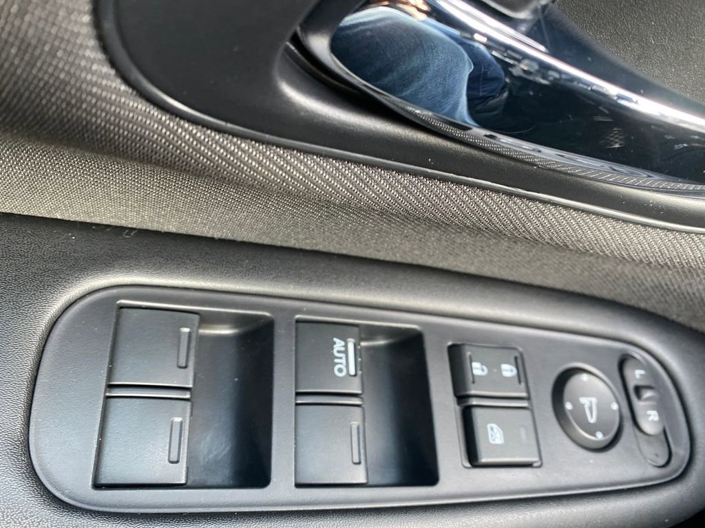 Used 2019 Honda HR-V Sport image 43