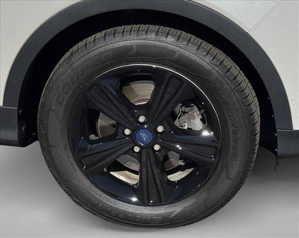 Used 2015 Ford Escape SE w/ Equipment Group 201A AWD/4WD image 8