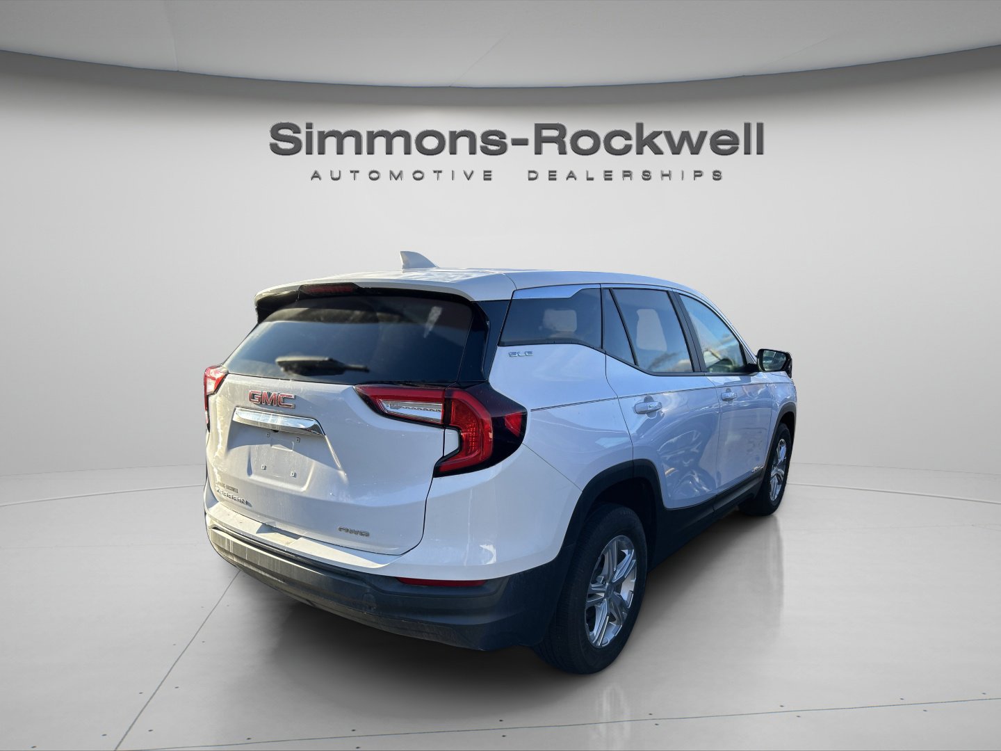 Used 2022 GMC Terrain SLE image 7