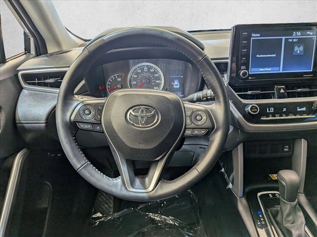 Used 2022 Toyota Corolla Cross LE w/ Moonroof Package FWD image 11